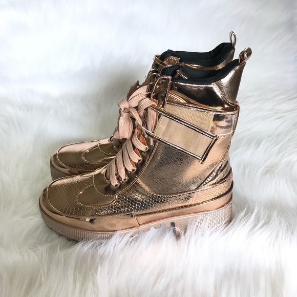 Unilady | Lug Sole Combat Boots - Picture 10 of 17